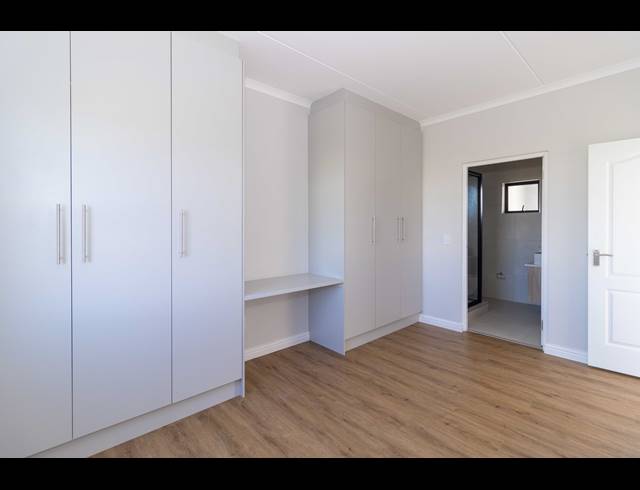 3 BEDROOM APARTMENT TO LET IN SANDOWN